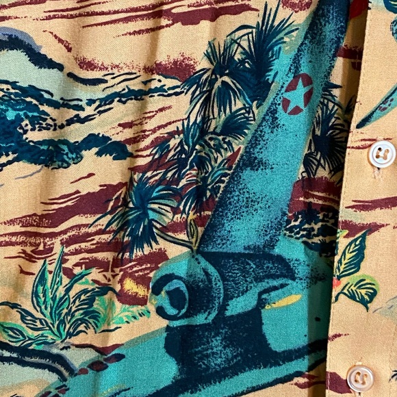 EUC VINTAGE GUESS MARCIANO ISLAND PRINT BUTTON DOWN SHIRT. - Picture 6 of 10